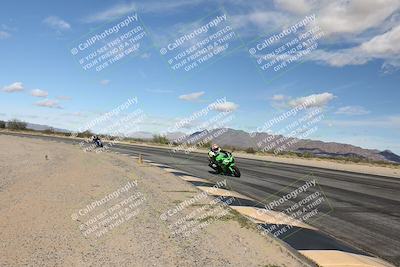 media/Nov-16-2025-Race Pace (Sun) [[8c5fa54630]]/Non Verified Riders (1st 20 Minutes)/3-Turn 3 Inside (11am)/